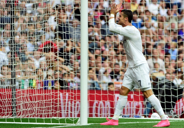 Dibuat Frustasi oleh Malaga, Madrid Gagal Kudeta Barca 