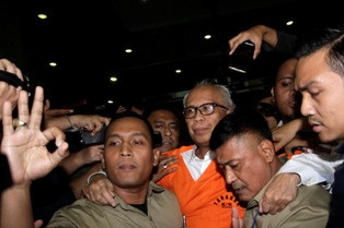 Istri Gatot akan Bersaksi untuk OC Kaligis