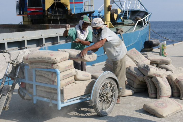 Naiknya Konsumsi Semen Tanda Ekonomi Bergairah