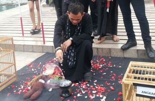 Mbah Mijan `Melihat` Ahok Banyak Diserang Ilmu Hitam