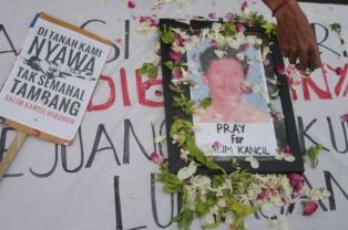 Tersangka Pembunuh Salim Kancil Dikenakan Pasal Berlapis