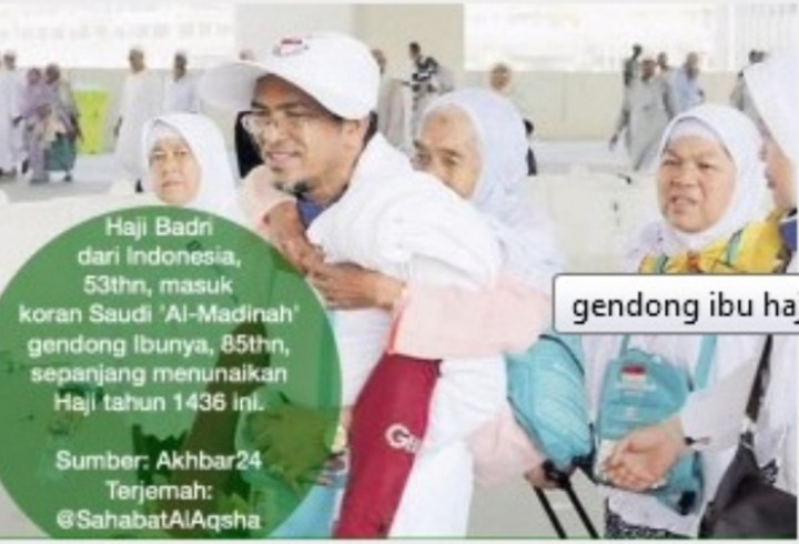 Jemaah Haji Indonesia Gendong Ibunya selama Berhaji