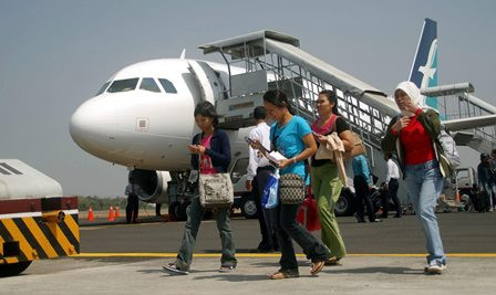 Nasib TKI Singapura, Terpaksa Kerja di Luar Negeri dan Gajinya Dipotong