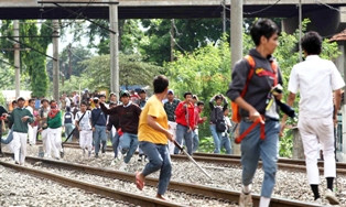 Trik Pemprov DKI `Sikat` Tawuran Pelajar