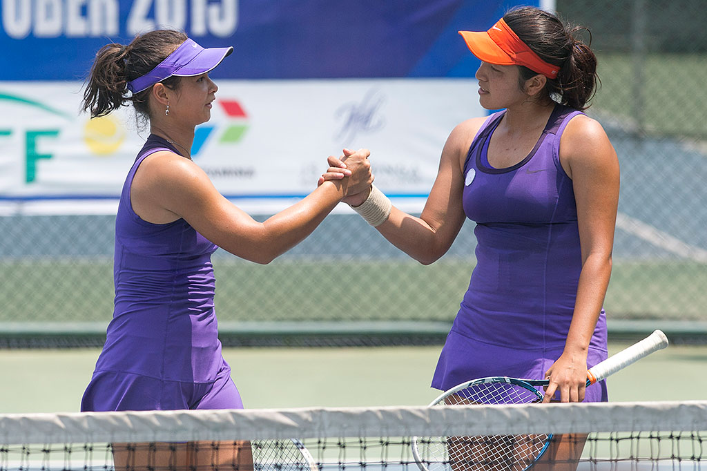Ganda Putri Indonesia Melaju ke Semifinal