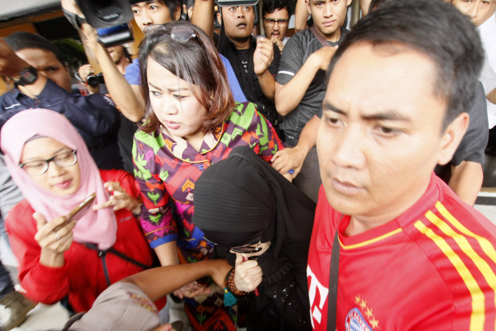 Biasa Seksi, Ini Foto Amel Alvi Bercadar