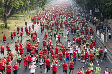 Ajak Hidup Sehat, Lelarian Sana Sini Gelar Lomba Lari 5 KM
