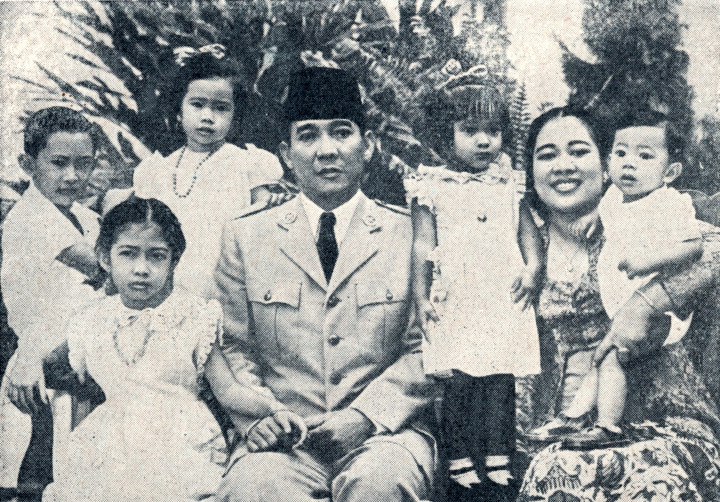Negara Harus Minta Maaf Kepada Bung Karno & Keluarga