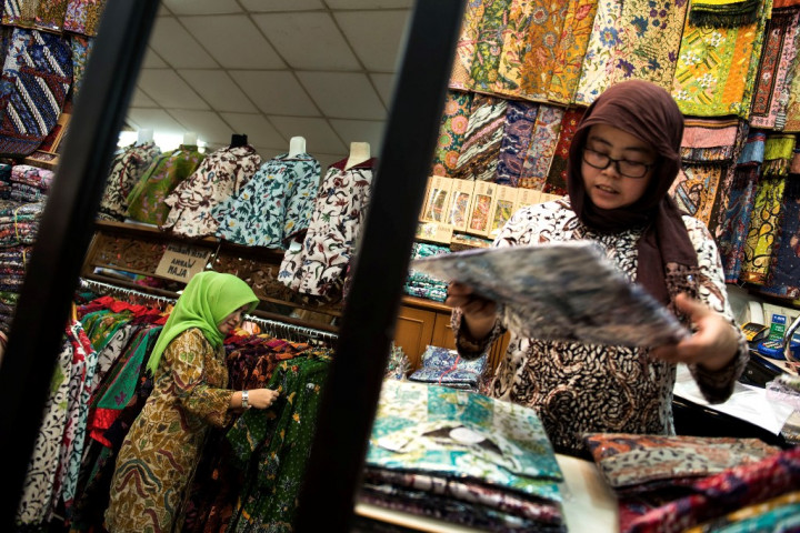 Rupiah Melemah, Kesempatan Tingkatkan Penjualan Batik Indonesia 