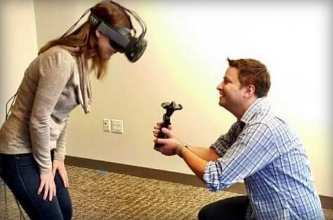 Laki-Laki Ini Melamar Kekasihnya di Dunia Virtual 