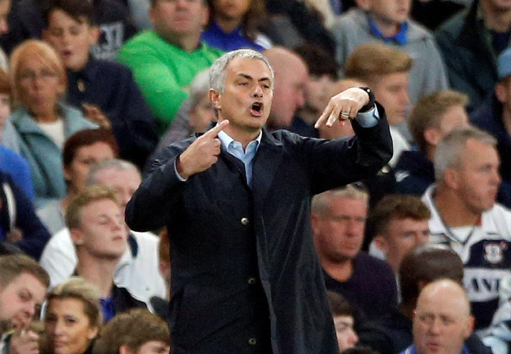 Chelsea Tegaskan Mourinho Tetap Dipertahankan