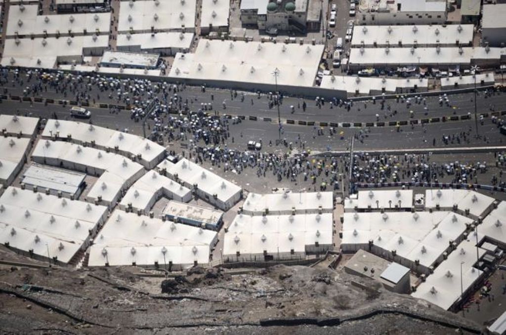 Jemaah Haji di Mina,--Foto: AFP/M Al Shaikh