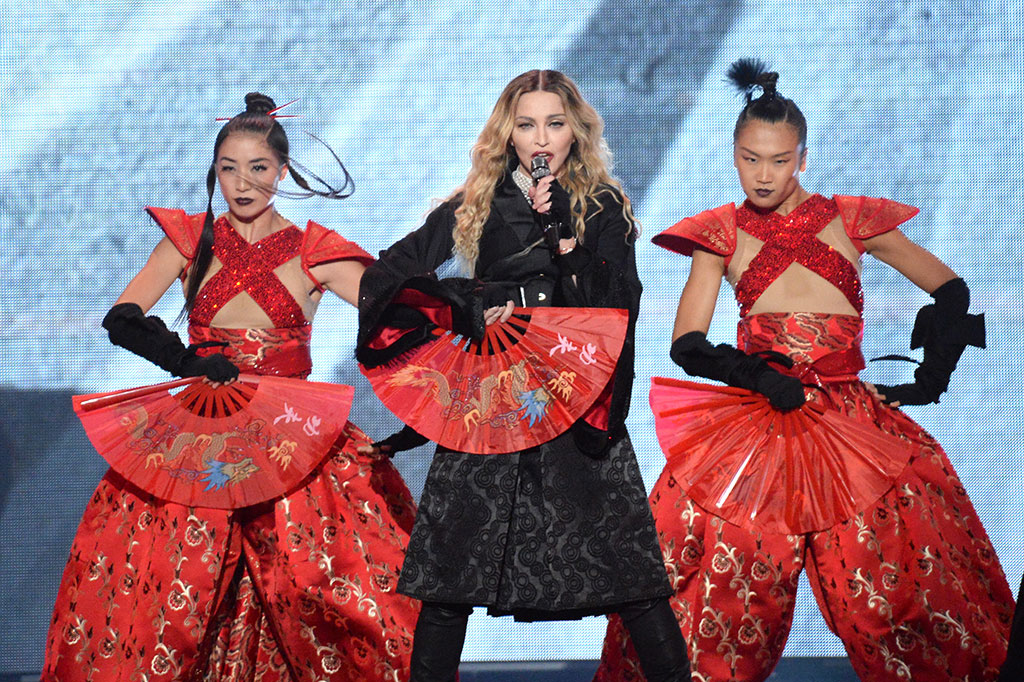 Tiket Ludes, Maddona Tambah Konser di Bangkok