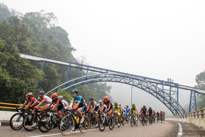 Hossein Askari Menangi Etape Enam, Arvin Moazemi Rebut <i>Yellow Jersey</i>