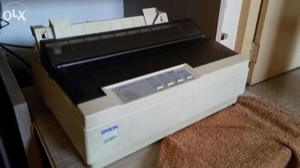 Salah satu printer dot matrix Epson yang dijual di situs jual beli online.