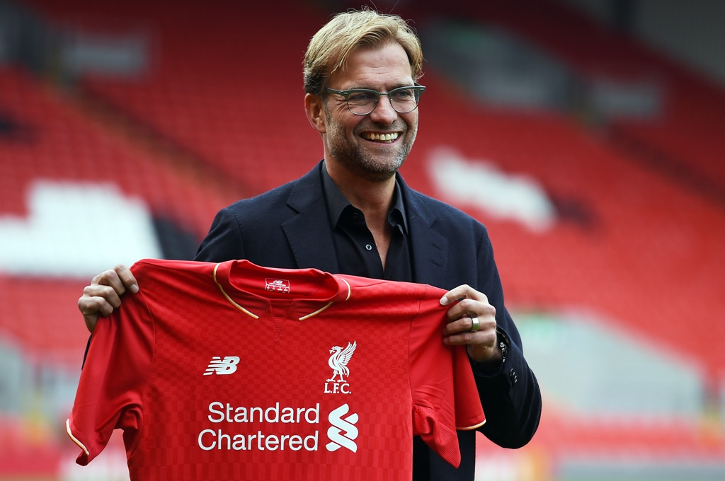 Juergen Klopp saat diperkenalkan sebagai manajer anyar Liverpool (PAUL ELLIS / AFP)