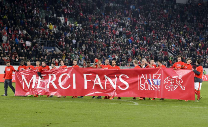 Menang 7-0, Swiss Dampingi Inggris Lolos ke Prancis