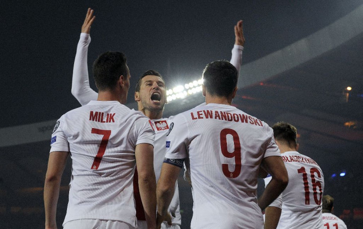 Tundukkan Irlandia, Polandia Raih Tiket ke Prancis