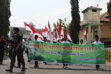 Sambut 1 Muharram, Ribuan Santri Brebes Padati Pantura
