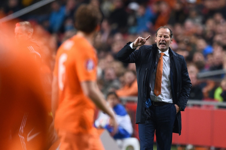 Sneijder: Jangan Pecat Danny Blind!