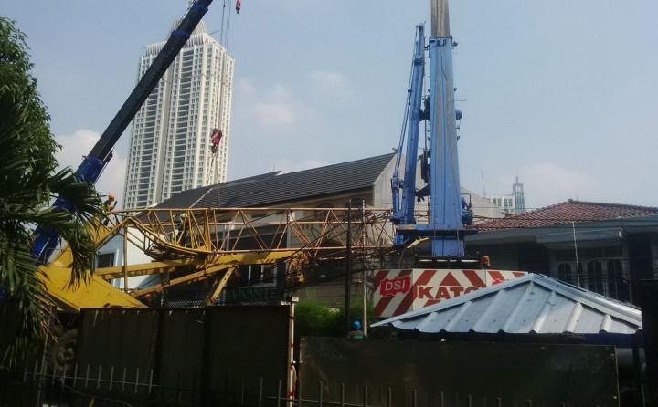 Kontrakror Siap Ganti Rugi Korban Crane Terjatuh