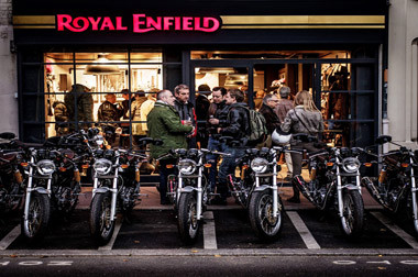 Royal Enfield Buka Gerai Eksklusif di Perancis dan Spanyol 