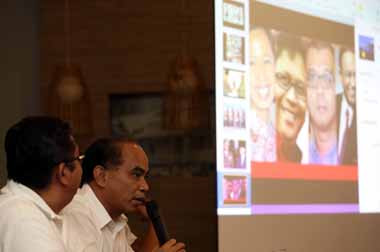 Projo Desak Gubernur BI Mundur