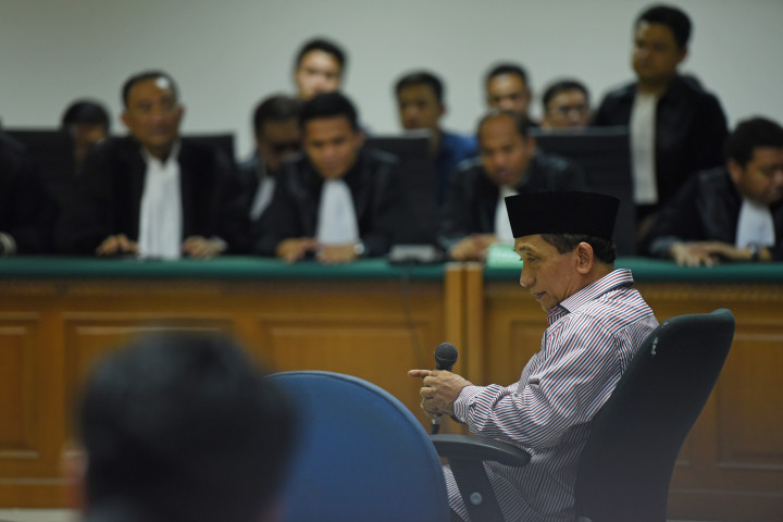 Fuad Amin Imron Divonis 8 Tahun Penjara