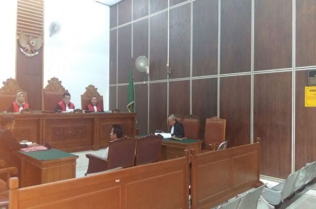 Siang Ini, Muncikari RA Membela Diri