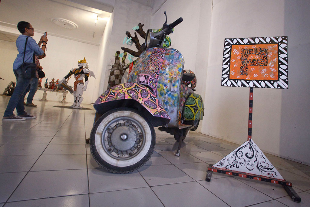 Tengok Kreasi Batik di Pameran Nandur Srawung 2015