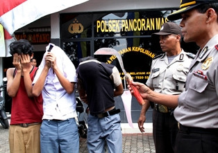 Bawa Celurit, KJP Milik SR Dicabut