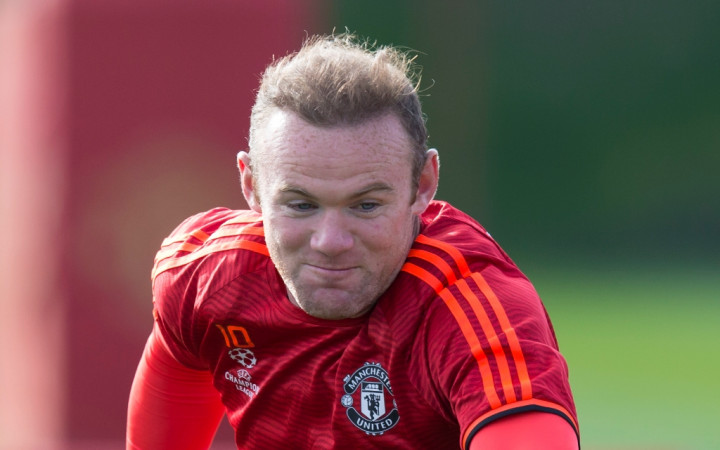Di Moskow, Rooney Ingin Samai Rekor Denis Law
