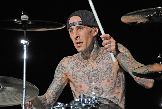 Travis Barker Bayar Orang Rp13,6 Miliar untuk Habisi Nyawanya