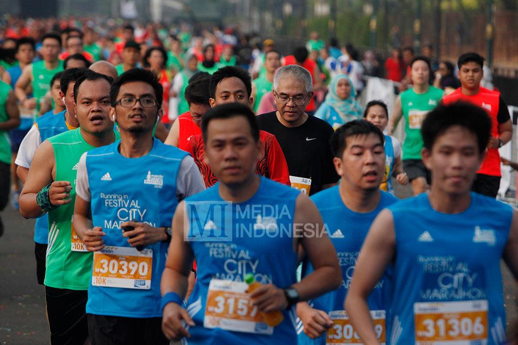 Ribuan Pelari Ramaikan Jakarta Marathon 2015