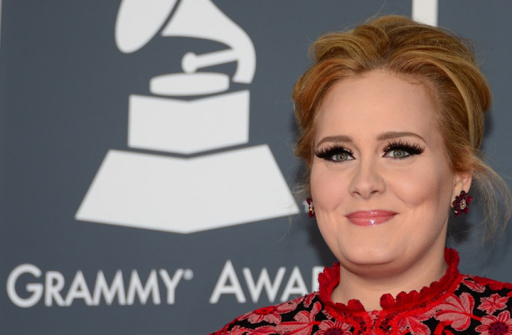 Lagu Baru Adele Pecahkan Rekor Vevo