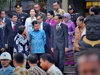 Jokowi Injakkan Kaki di Gedung Putih 