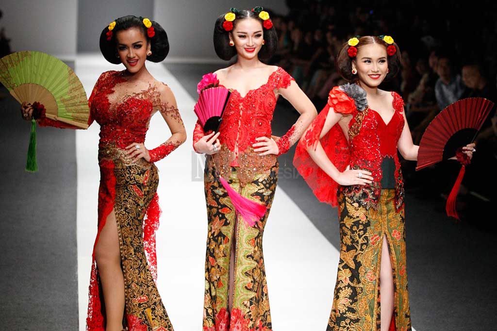 Peragaan Busana Kebaya Gambang Semarang