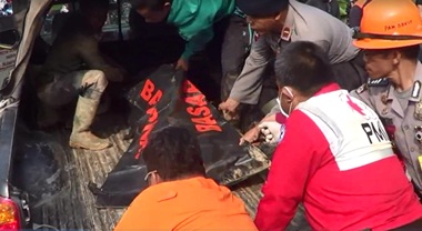 Baru 3 Penambang Emas Liar Dievakuasi  