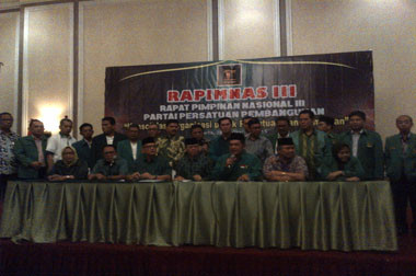 Kubu Romahurmuziy Minta Jokowi Abaikan Surat Djan Faridz