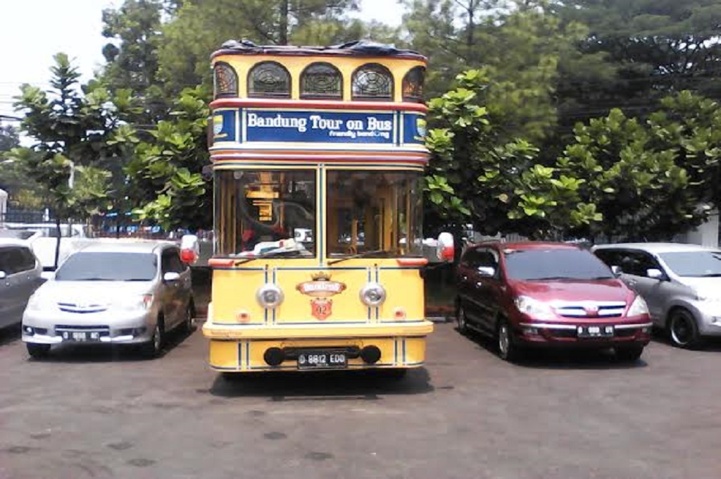 Bus bertingkat Bandros yang berkeliling di Kota Bandung, MTVN - Octavianus