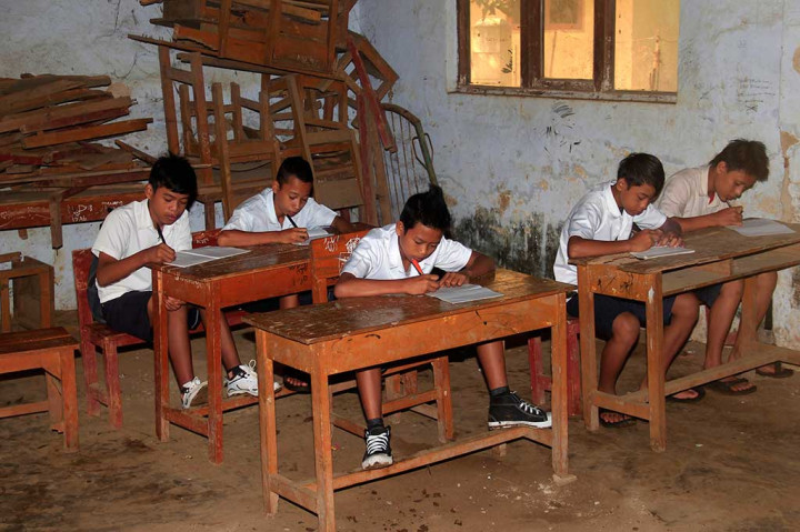 Rusak Total, Ratusan Sekolah di DKI Diperbaiki Mulai 2016 