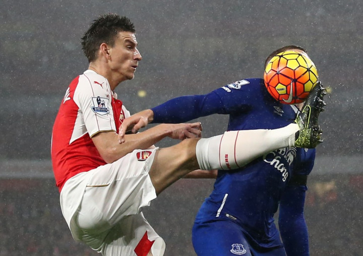 Koscielny Tak Tersinggung jadi Pemain Cadangan Arsenal 