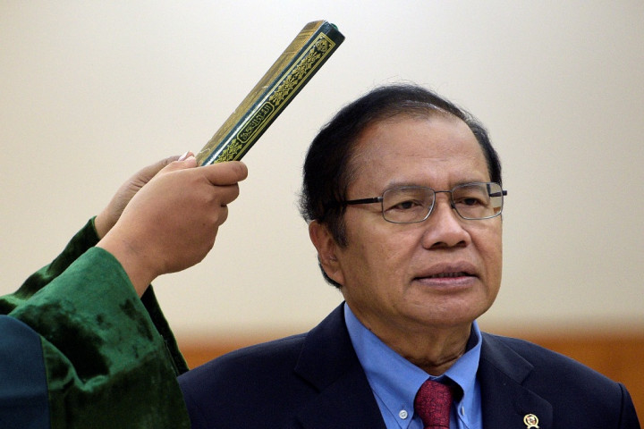 RJ Lino: Menko Rizal Berbohong, Padahal Sudah Disumpah!