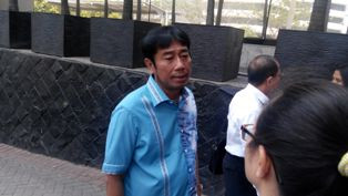 Lulung Laporkan Ahok ke KPK