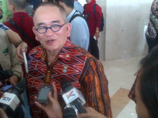 Ruhut Sebut Kantor Camat Lebih Baik dari Kantor Anggota Dewan 