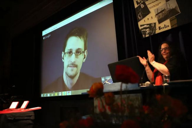 Uni Eropa Cabut Gugatan Terhadap Snowden 