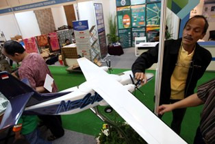 Menhub Larang Terbang Pesawat Nasional N-219