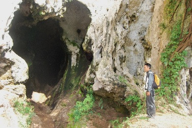 Situs Sejarah Gua Pawon Terancam Penambangan Kapur 