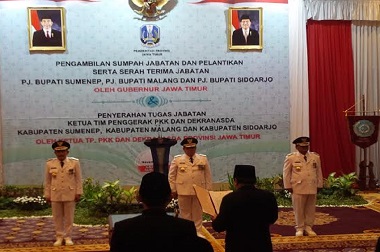 Soekarwo Lantik Lagi Tiga Pj Kepala Daerah