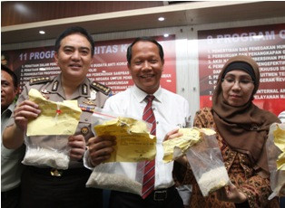 Polisi Buru Penyebar Isu Beras Plastik